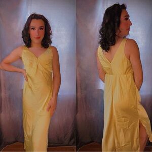 Stylish Yellow V-Neck Dress